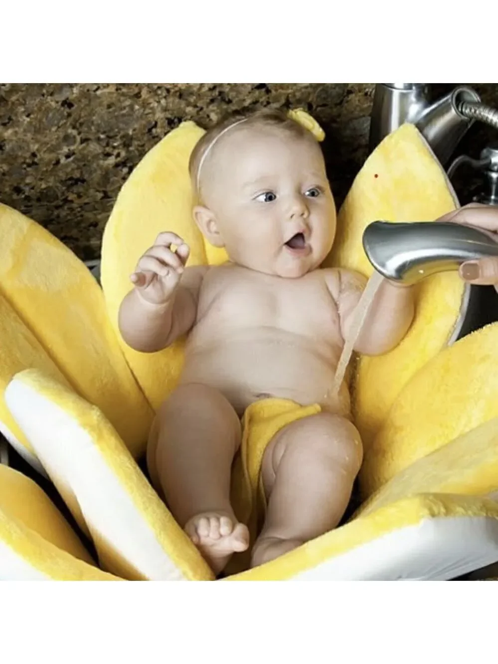 Blooming Bath Baby Bath Seat - Super Soft and Cuddly Bathtime for little ones